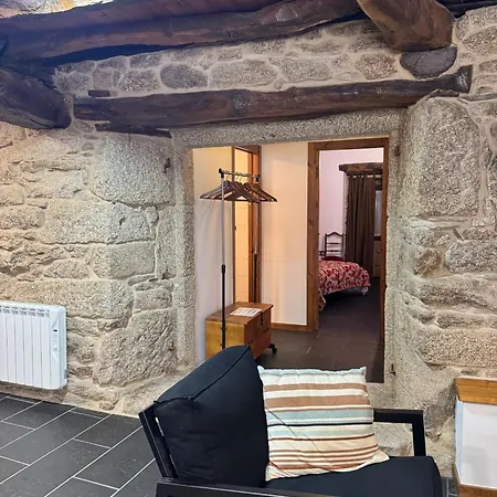 A Casa Do Ferreiro Сердедо